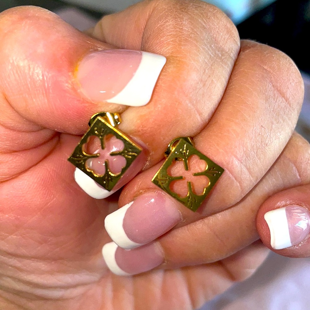 Four leaf 🍃 clover 🍀 earrings